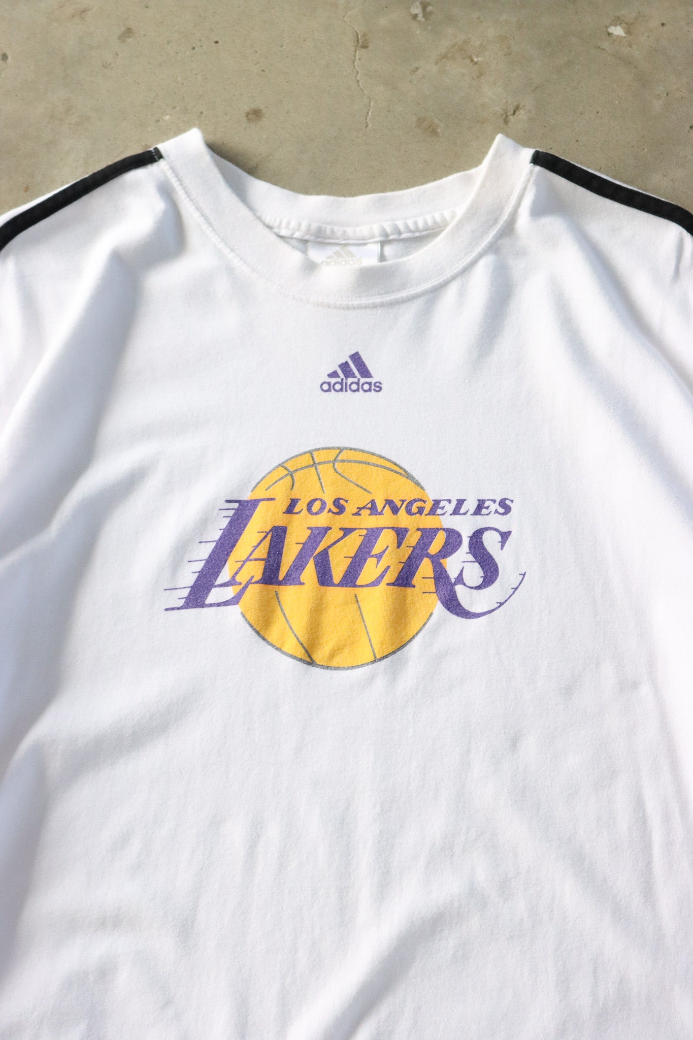 Vintage Adidas Lakers Long Sleeve Tee XL