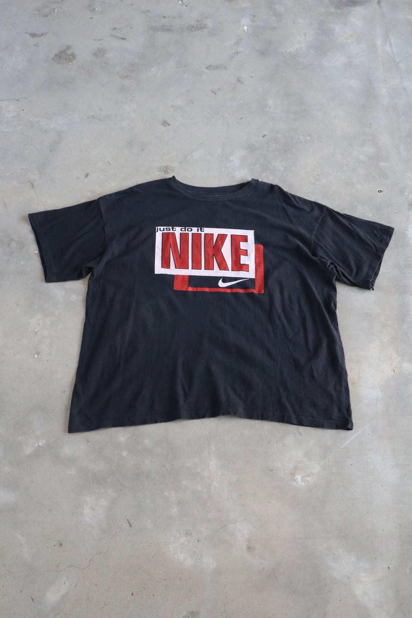 Vintage Bootleg Nike Spell Out Tee XXL