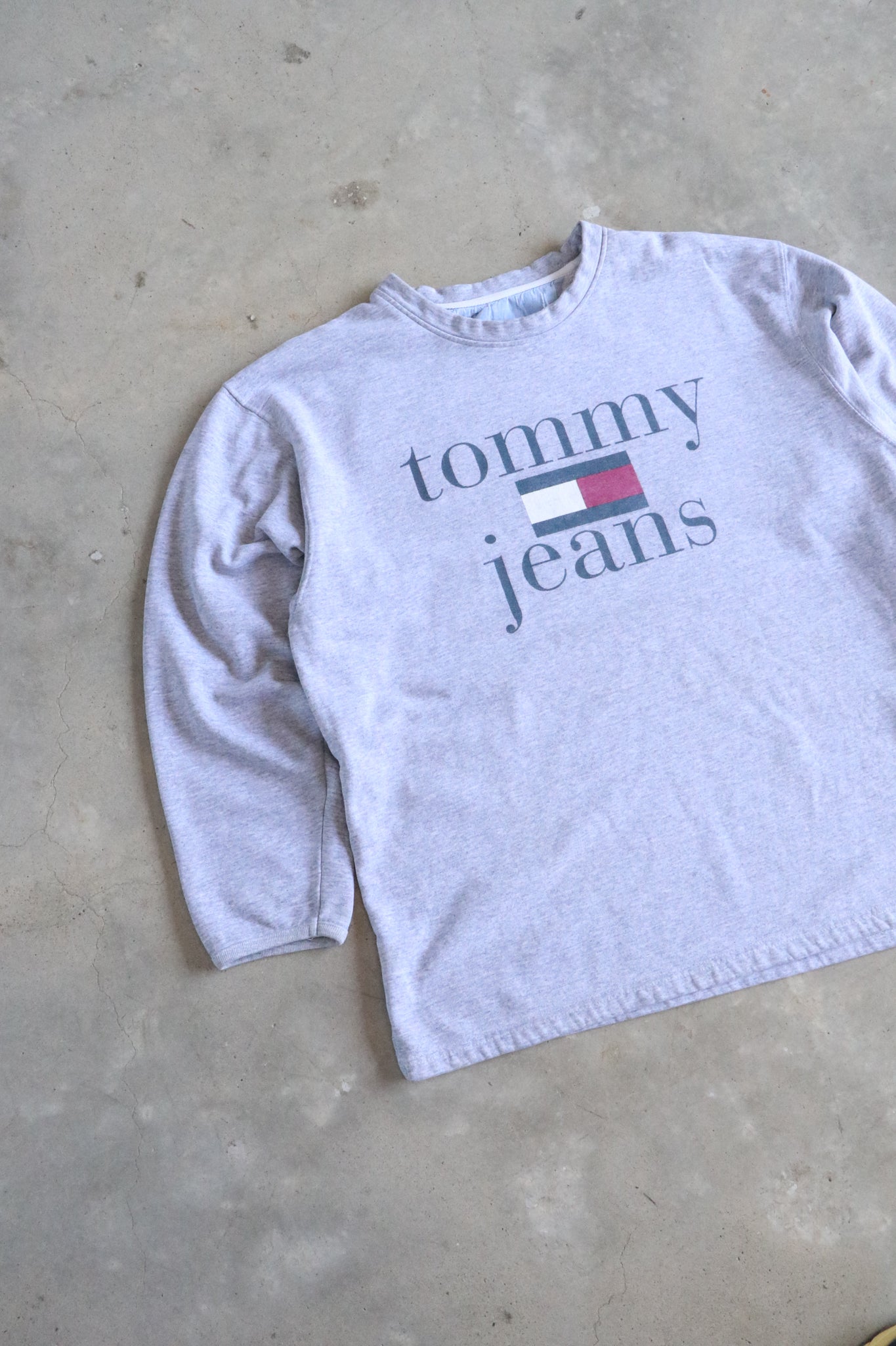 Vintage Tommy Jeans Sweater Medium