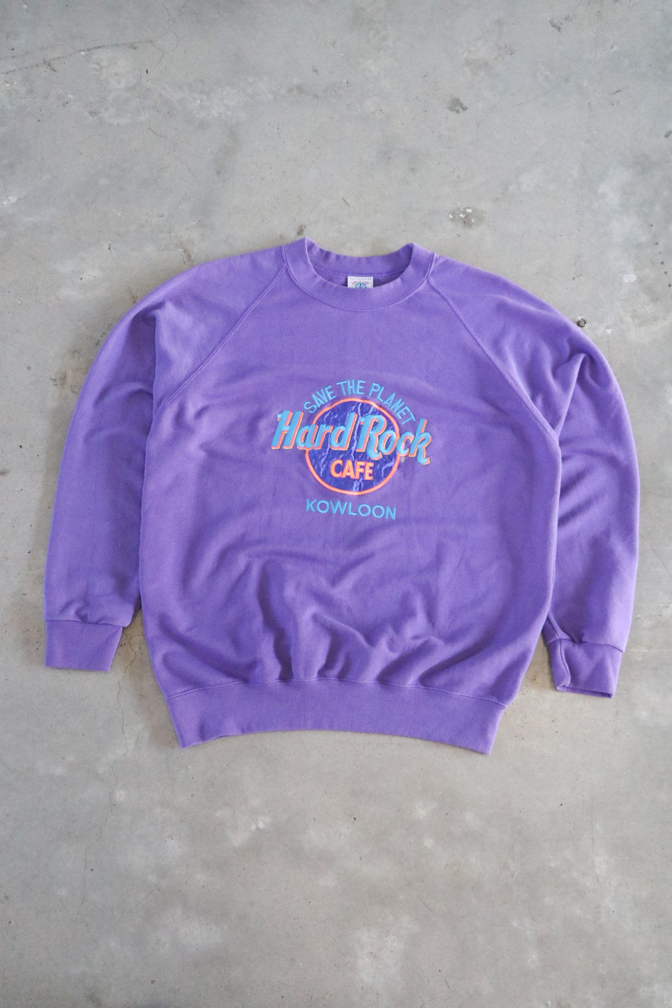 Vintage Hard Rock Cafe Embroided Sweater Medium