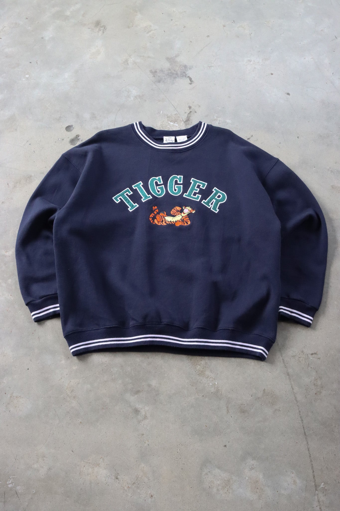 Vintage Tigger Sweater XL