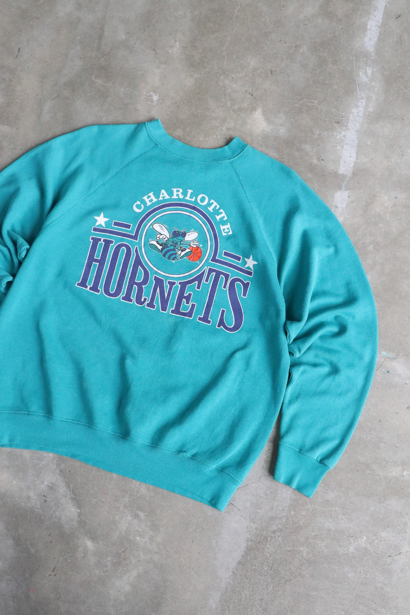 Vintage 90s NBA Charlotte Hornets Sweater Medium