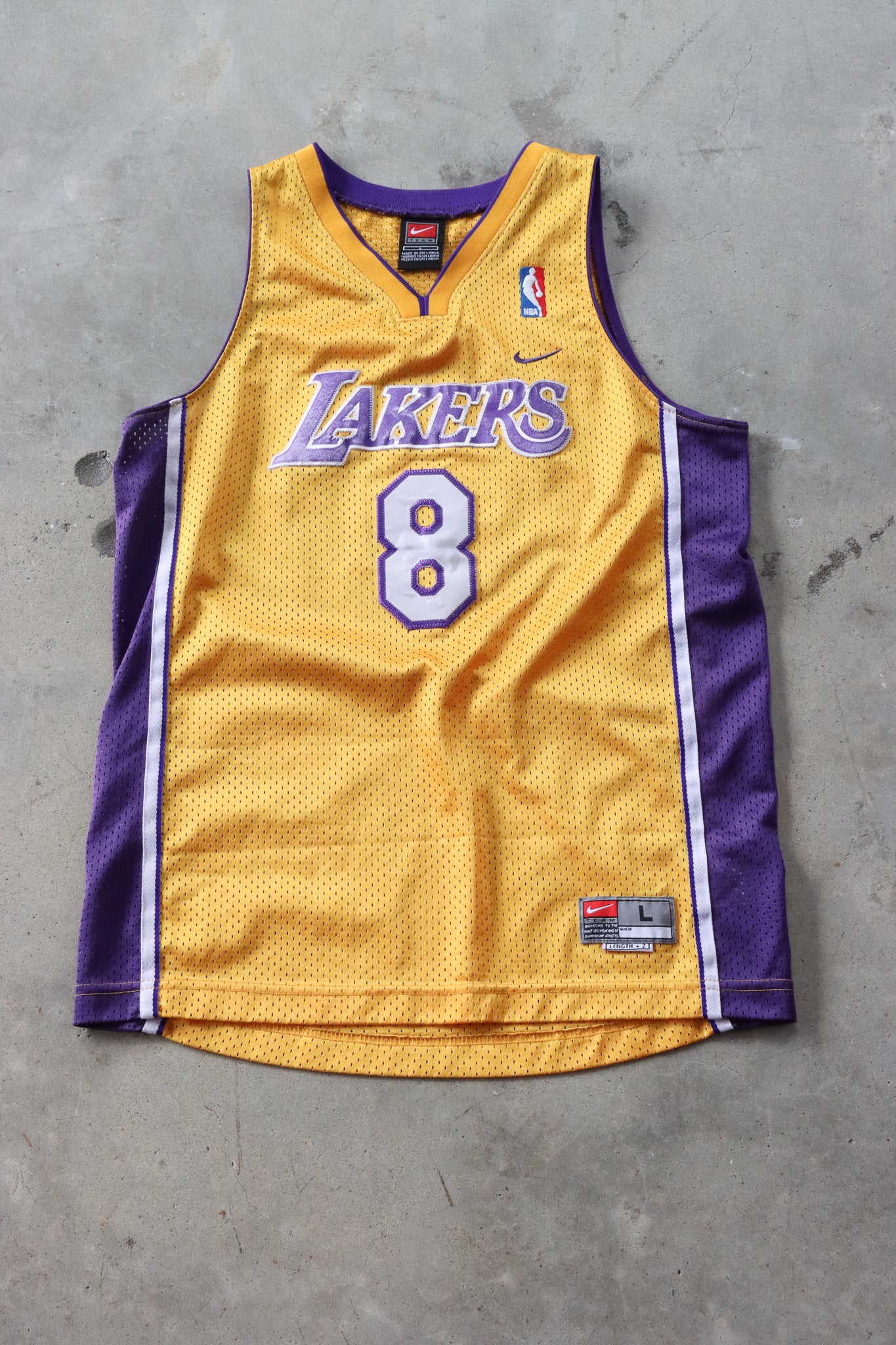 Vintage Lakers NBA Jersey Small