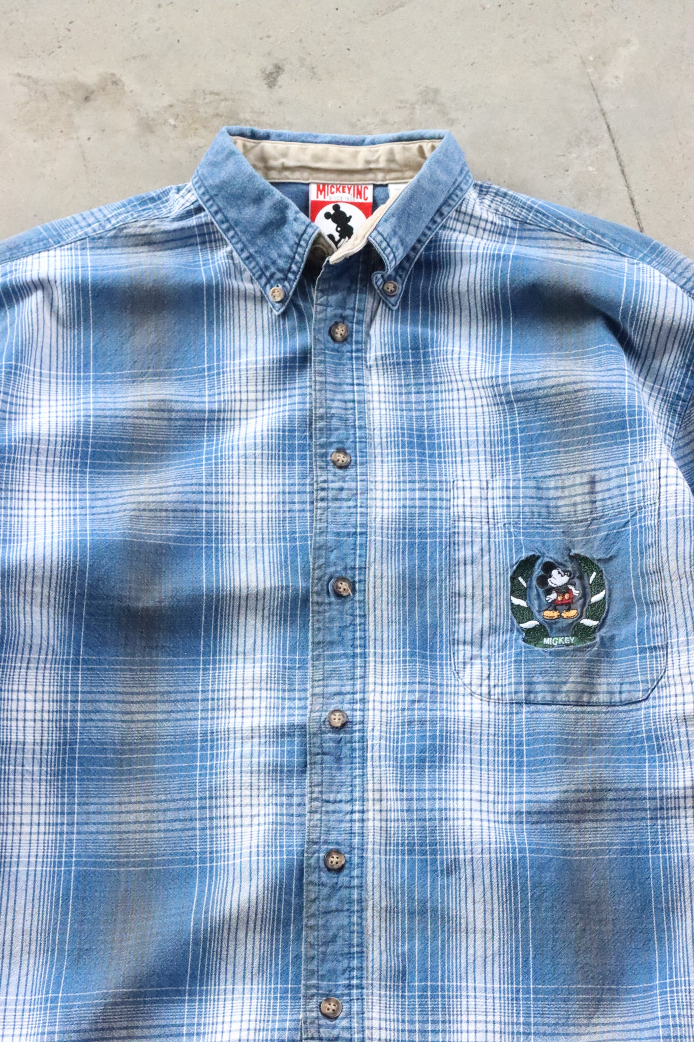 Vintage Mickey Embroidered Shirt Medium