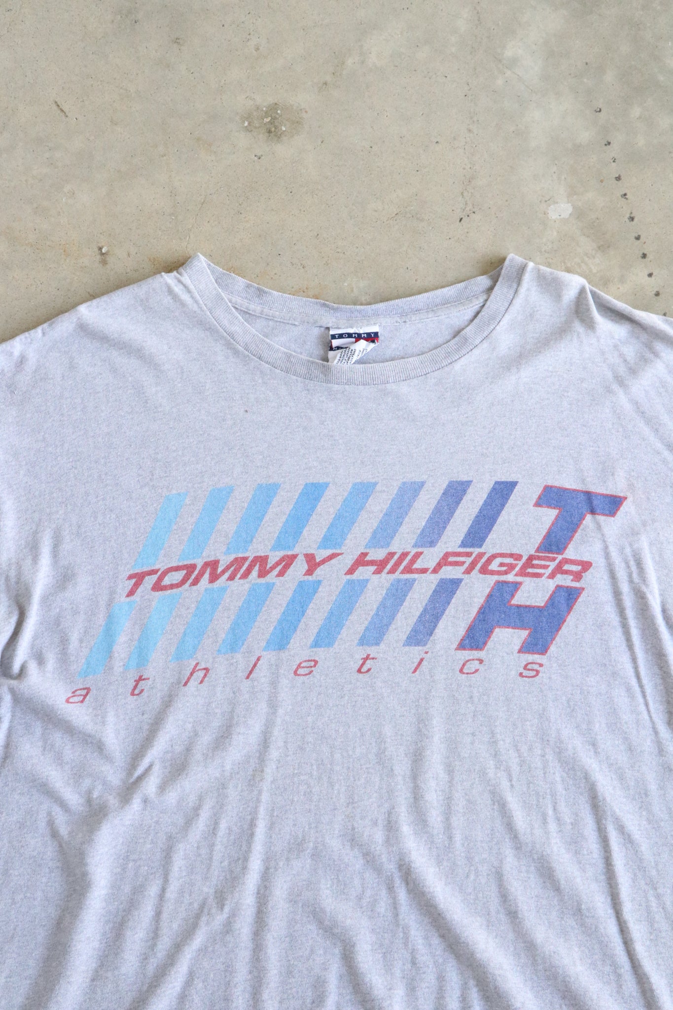 Vintage Tommy Hilfiger Spell Out Tee XL