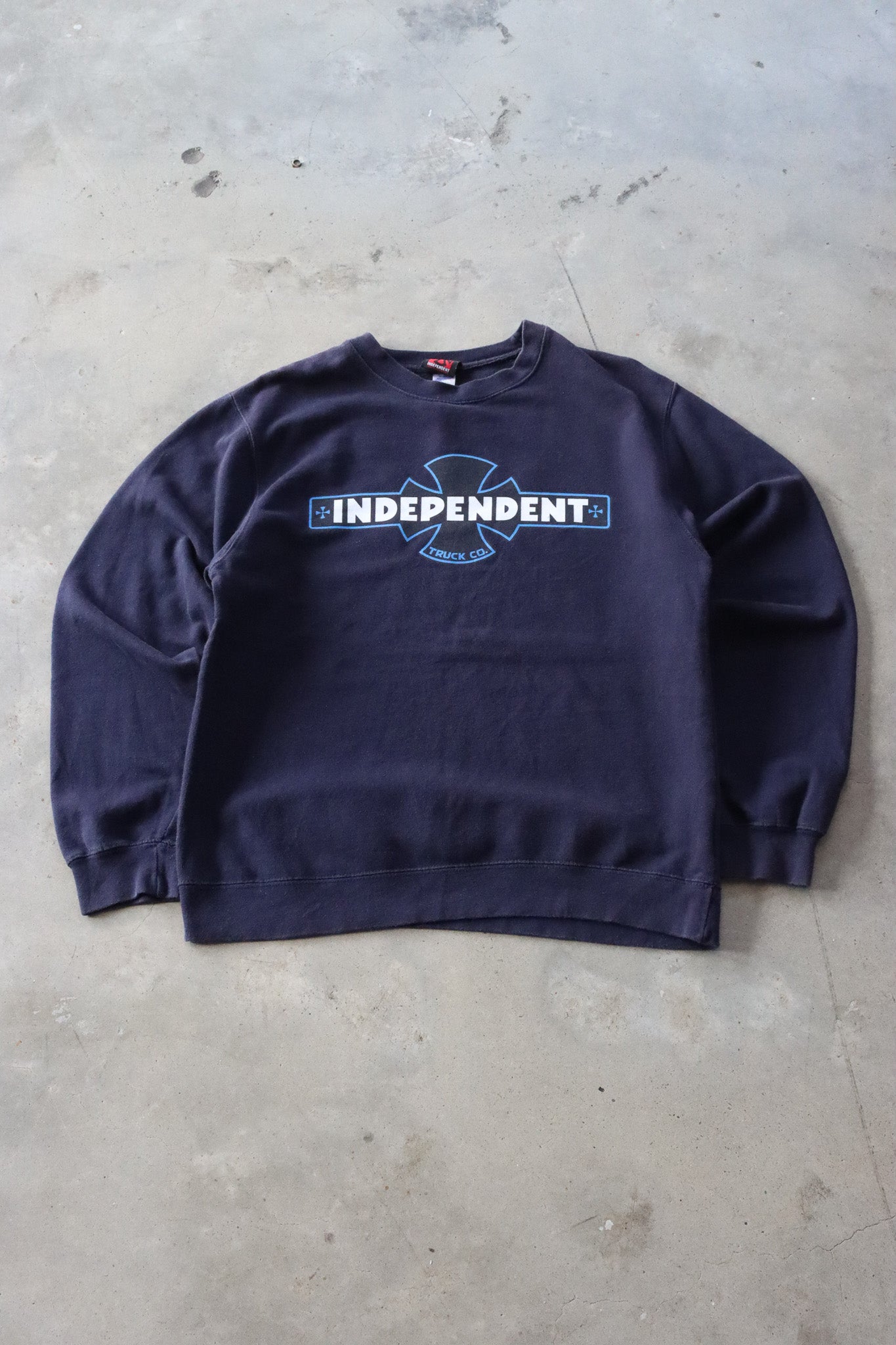 Vintage Independent Sweater Medium