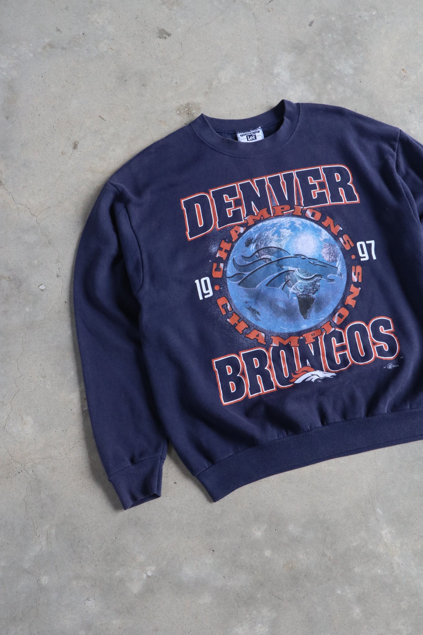 Vintage 1997 Denver Broncos Sweater Large