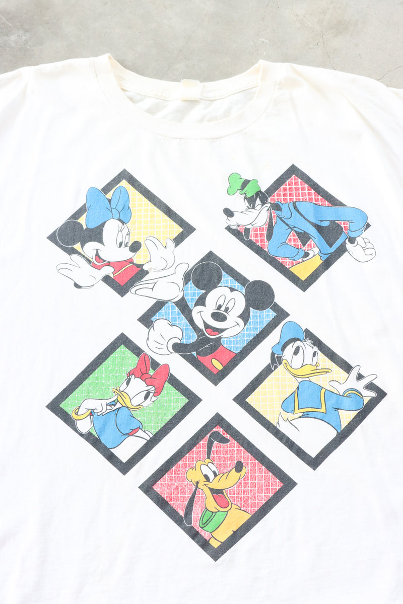 Vintage Mickey and Friends Tee XL