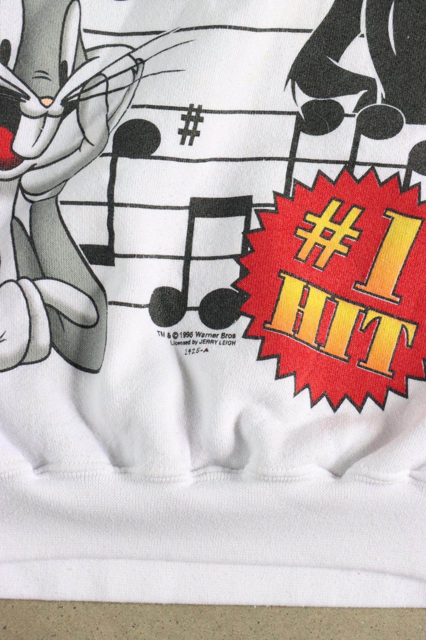 Vintage 1996 Looney Tunes Sweater XL