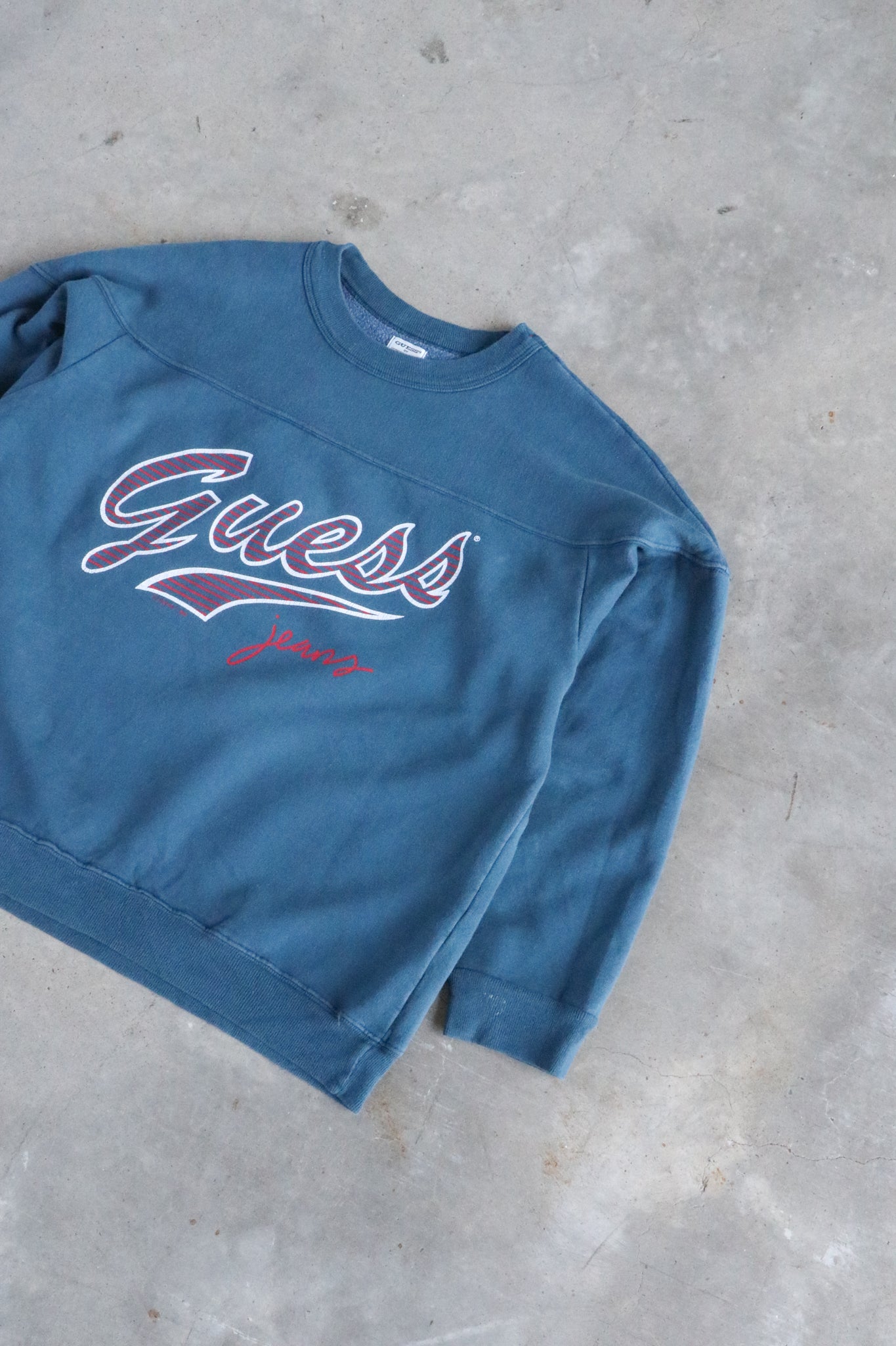 Vintage Guess Spellout Sweater Small